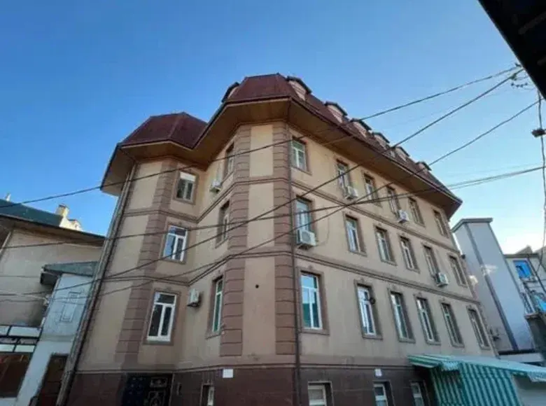 Sotiladi tijorat binosi, 1429 m², 2.6 sotix, 4/4 qavat — Toshkent shahri