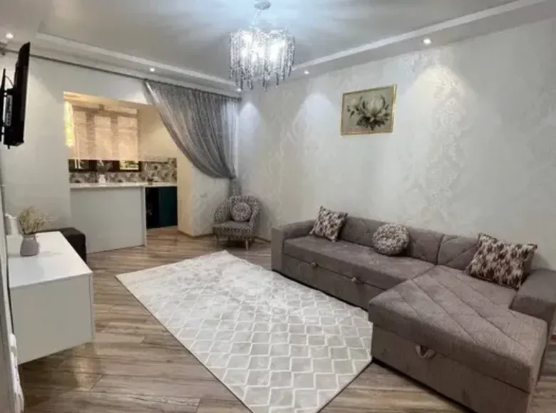 Сотилади 2 хонали квартира, 1/4 қават — Юнусобод тумани