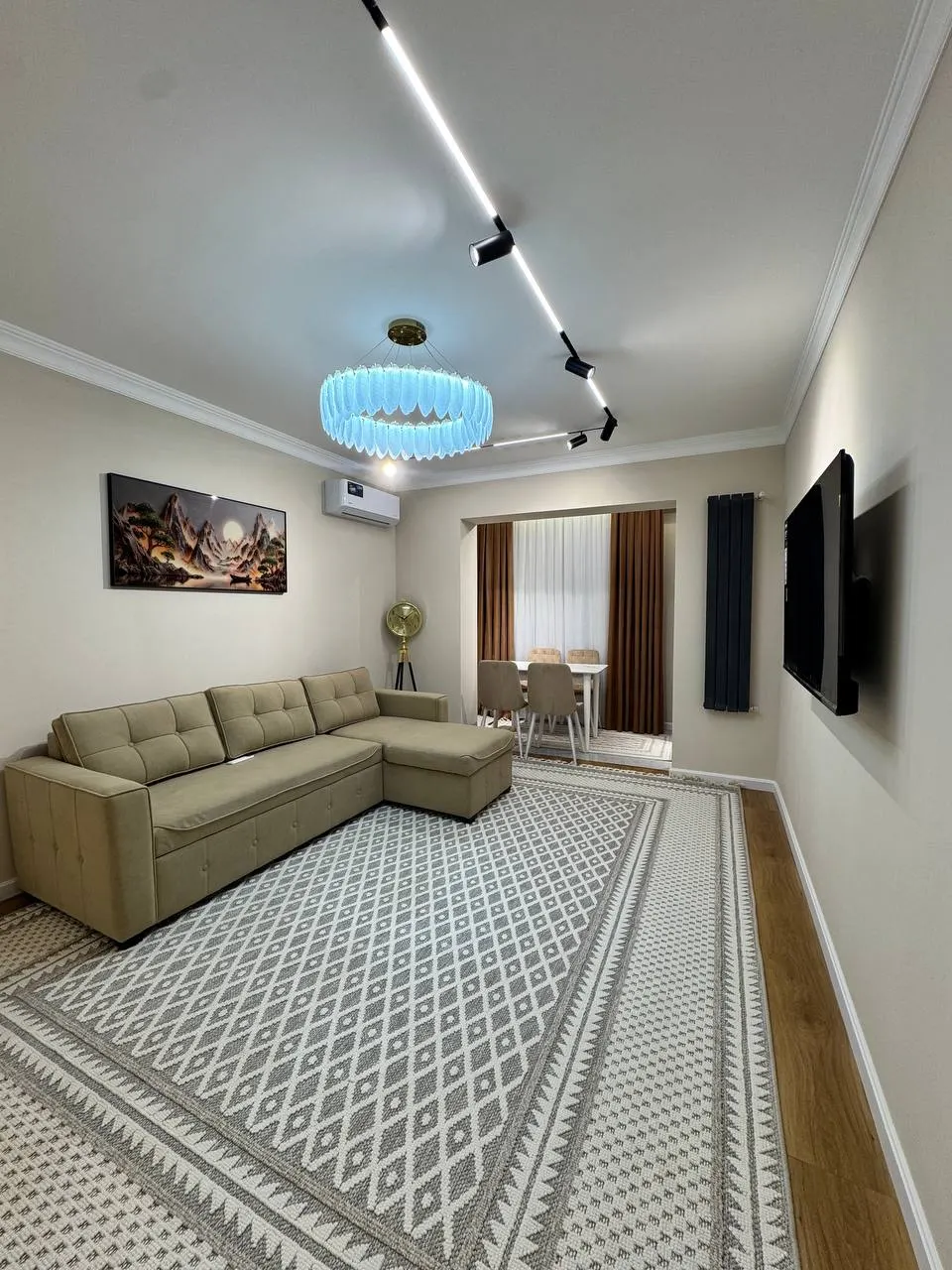 Sotiladi 2 xonali kvartira, 60 m², 1/5 qavat — Mirzo Ulugʻbek tumani