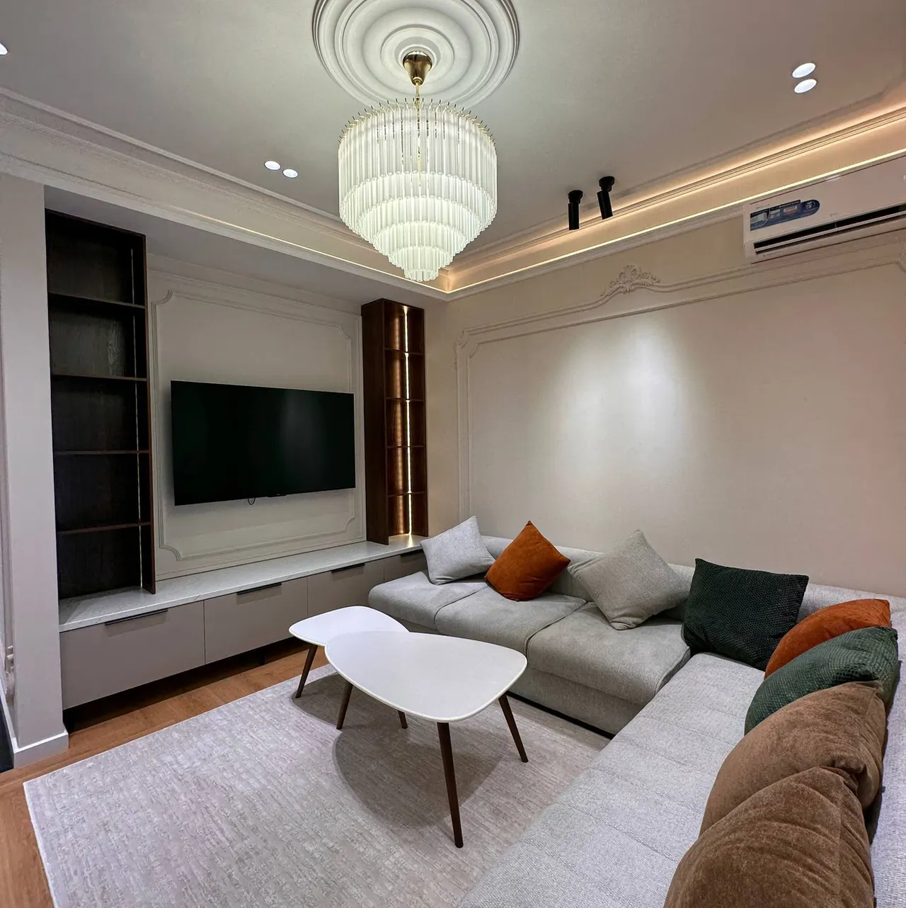 Продаётся 4-комнатная квартира, 129 м², 13/16 этаж — Яккасарайский район