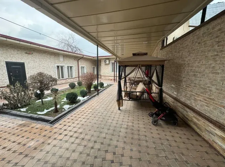 Сотилади 5 хонали ҳовли уй, 287 м², 1/1 қават — Яккасарой тумани