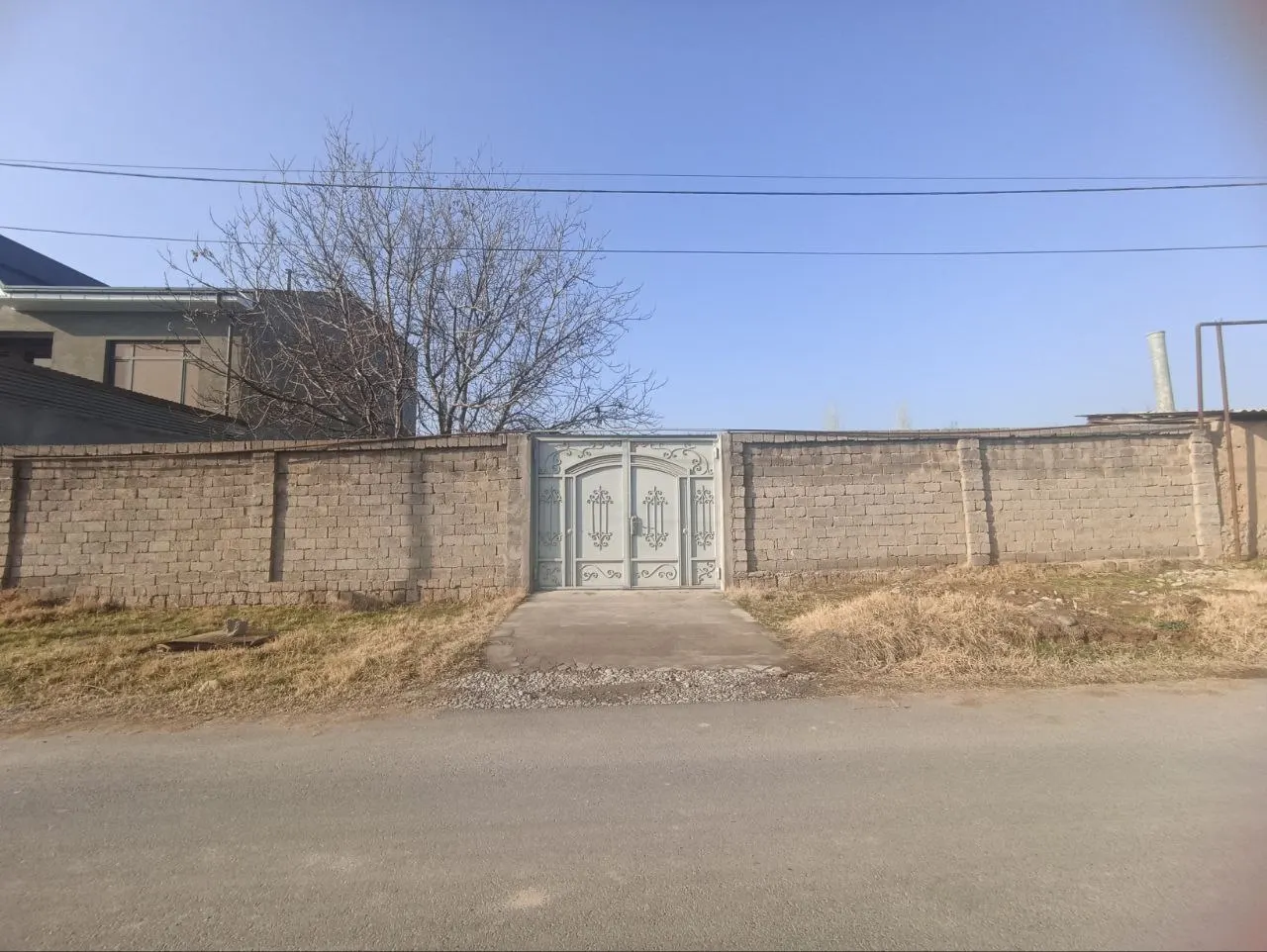 Sotiladi hovli uy, 8 sotix — Toshkent tumani