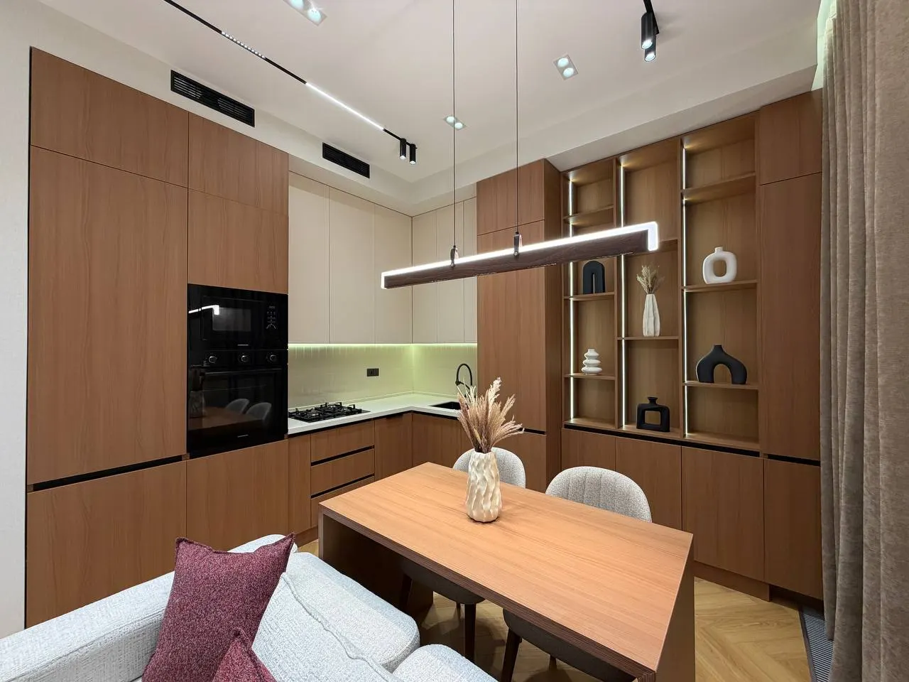 Сотилади 2 хонали квартира, 45 м², 4/14 қават — Мирзо Улуғбек тумани