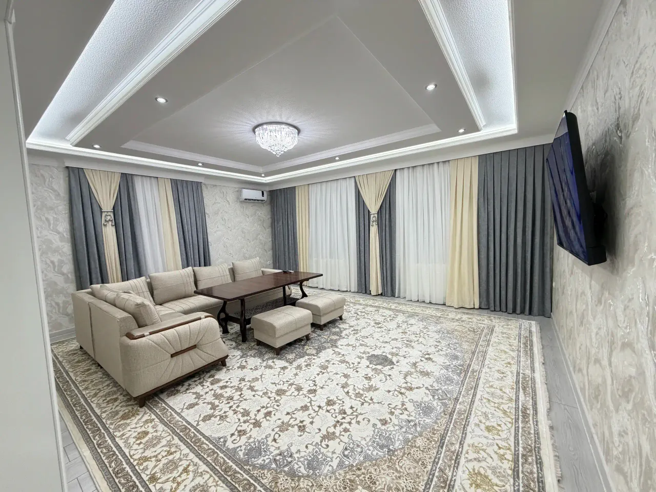 Посуточно 3-комнатная квартира, 90 м², 1/7 этаж — Самарканд