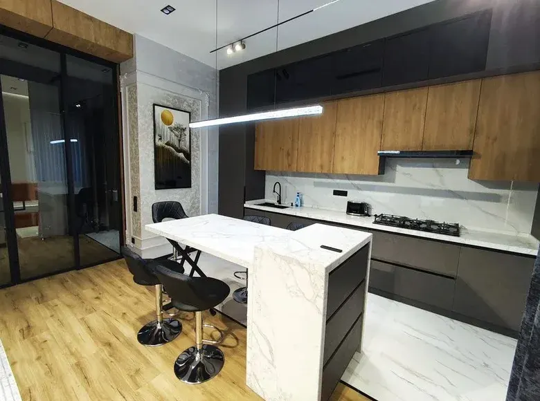 Sotiladi 4 xonali kvartira, 105 m², 8/12 qavat — Yunusobod tumani