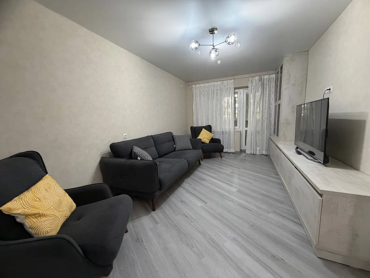 Сотилади 3 хонали квартира, 80 м², 3/4 қават — Мирзо Улуғбек тумани