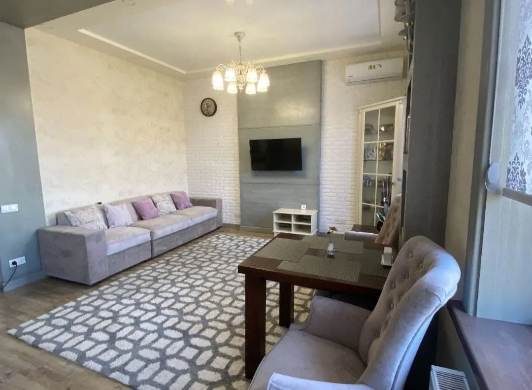 Ижарага берилади 2 хонали квартира, 60 м², 3/4 қават — Мирзо Улуғбек тумани