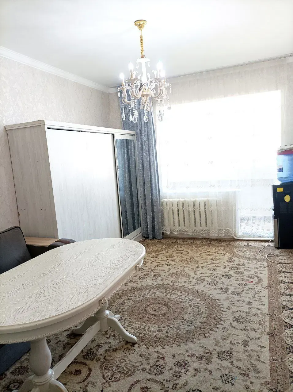 Продаётся 1-комнатная квартира, 38 м², 4/4 этаж — Юнусабадский район