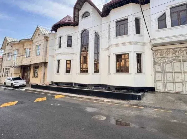 Сотилади 10 хонали ҳовли уй, 6 сотих, 800 м² — Юнусобод тумани