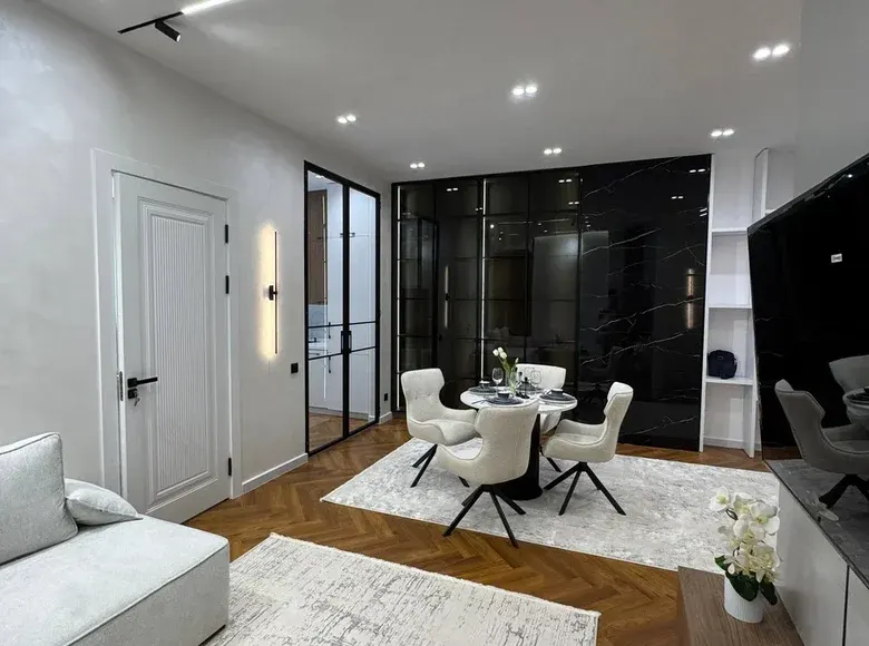 Sotiladi 2 xonali kvartira, 58 m², 3/10 qavat — Mirzo Ulugʻbek tumani