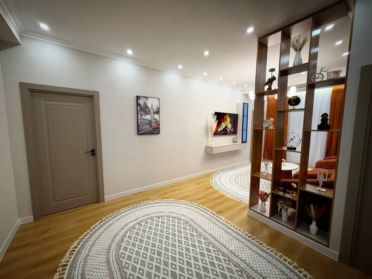 Продаётся 3-комнатная квартира, 57 м², 16/16 этаж — Юнусабадский район