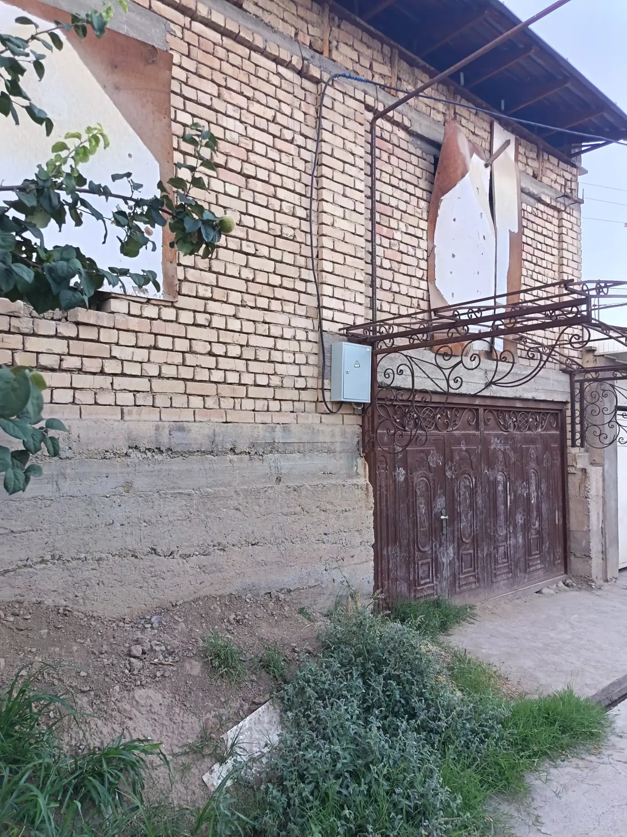 Сотилади 7 хонали ҳовли уй, 7.5 сотих — Тошкент тумани
