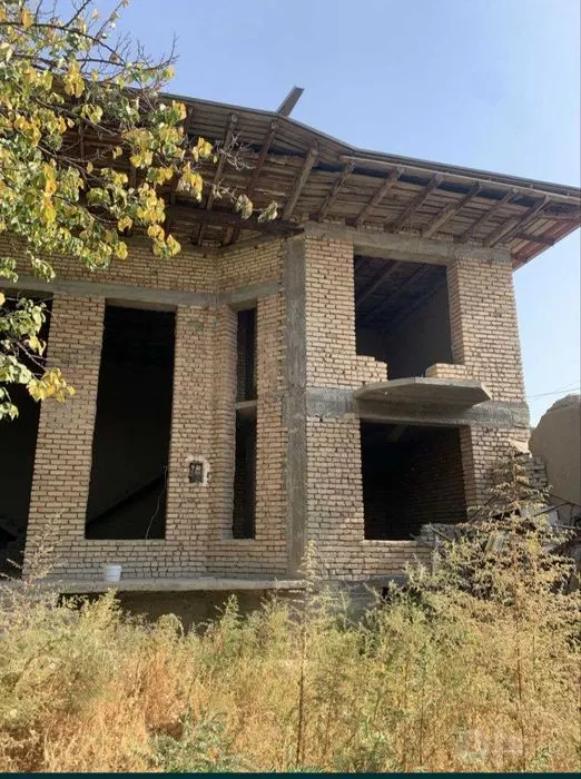 Sotiladi 6 xonali hovli uy, 8 sotix, 2 qavatli — Samarqand shahri