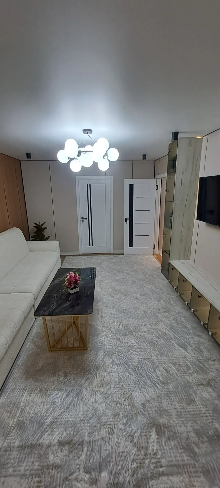 Продаётся 3-комнатная квартира, 70 м², 3/4 этаж — Чиланзарский район