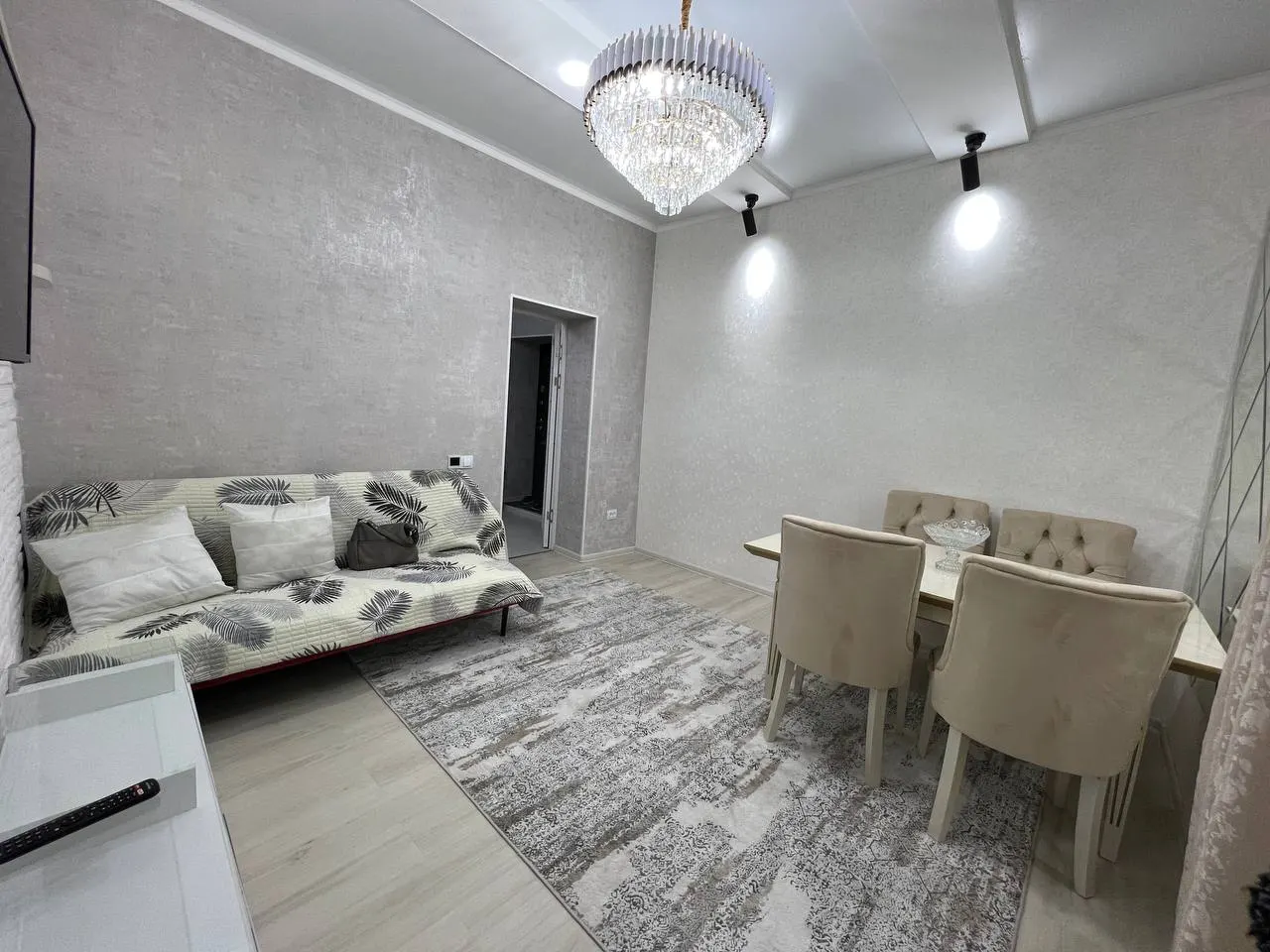 Сдаётся 2-комнатная квартира, 56 м², 3/4 этаж — Чиланзарский район