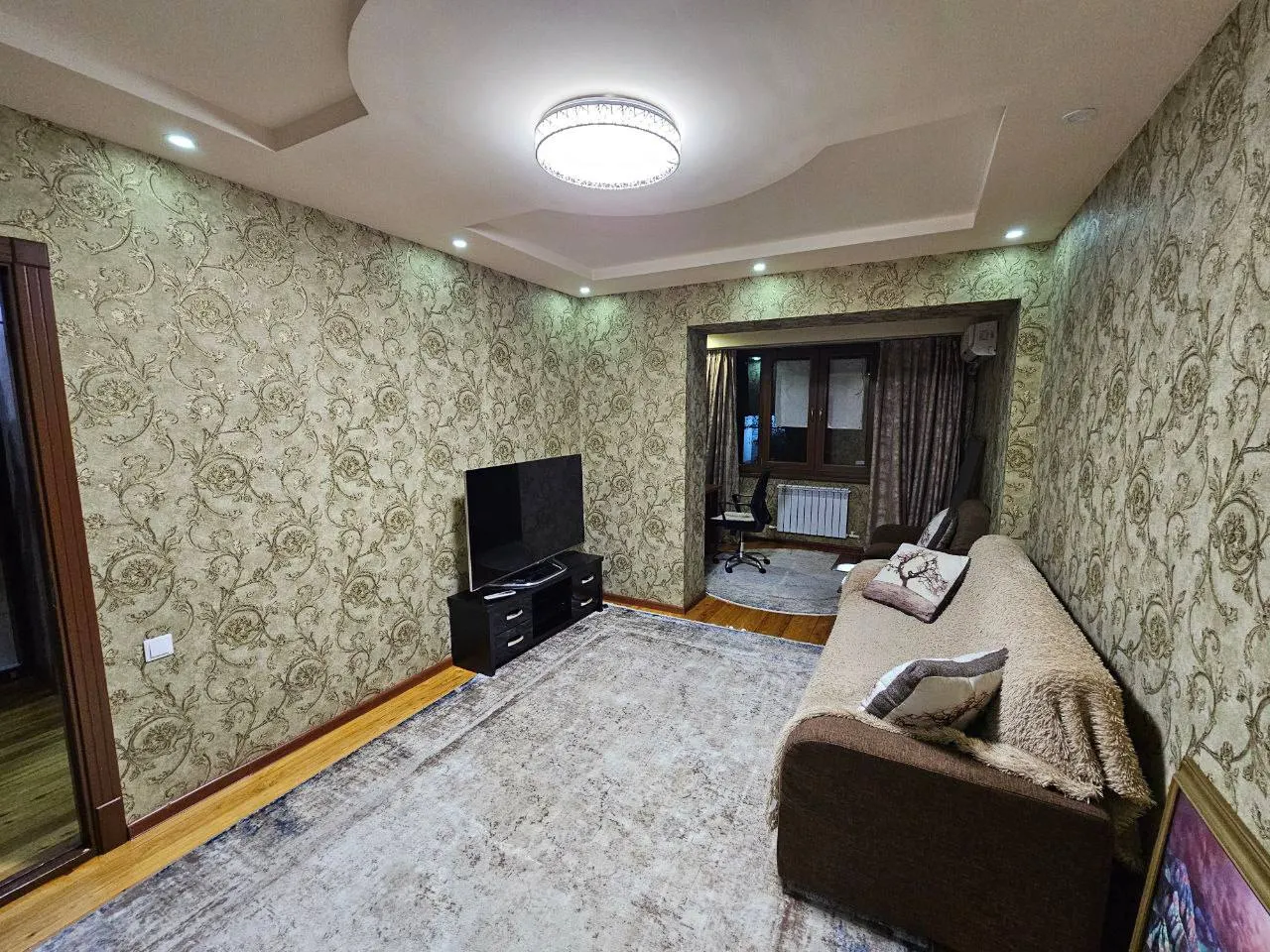 Сотилади 2 хонали квартира, 56 м², 2/4 қават — Мирзо Улуғбек тумани