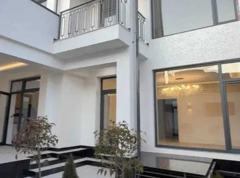 Продаётся 6-комнатный дом, 3.2 сот., 200 м² — Юнусабадский район