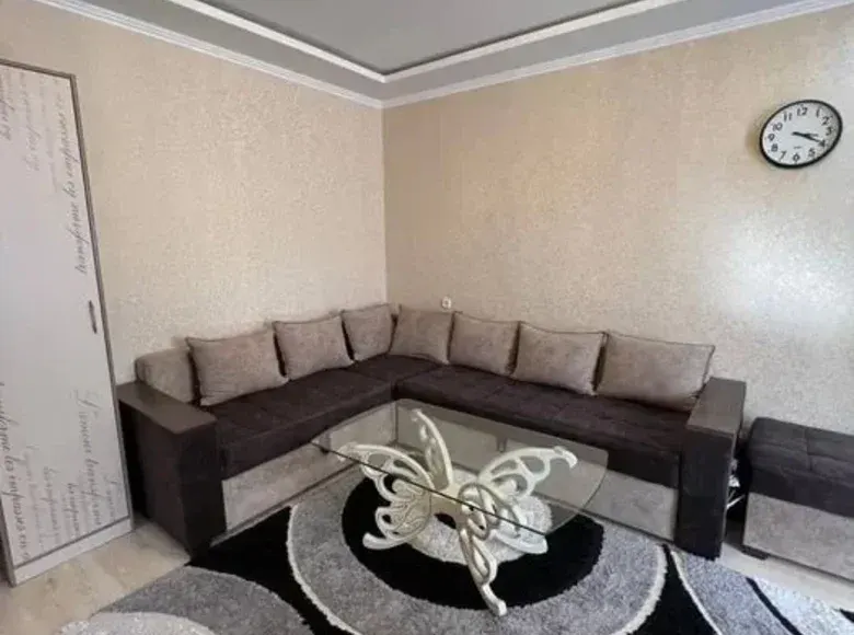 Сдаётся 4-комнатная квартира, 35 м², 4/4 этаж — Мирабадский район