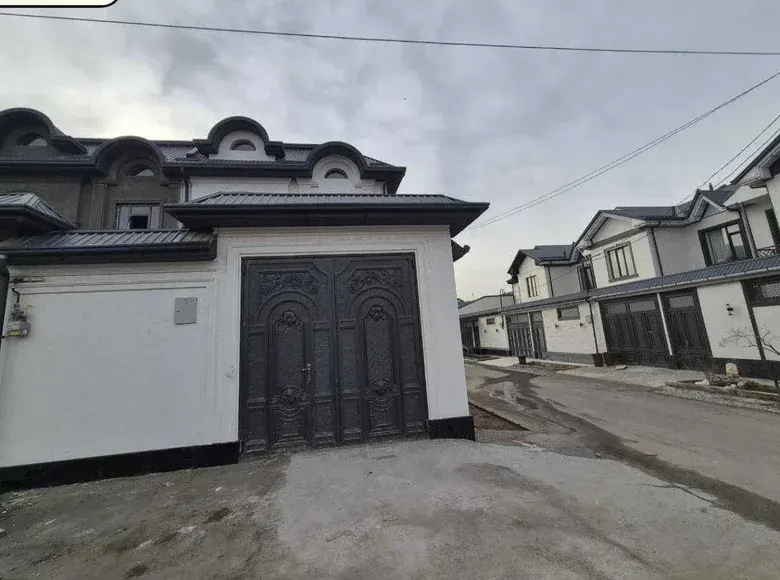 Продаётся 5-комнатный дом, 2.2 сот., 240 м² — Сергелийский район