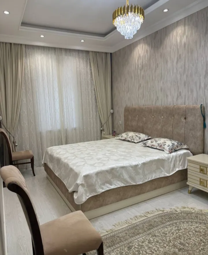 Сдаётся 3-комнатная квартира, 95 м², 3/3 этаж — Яккасарайский район