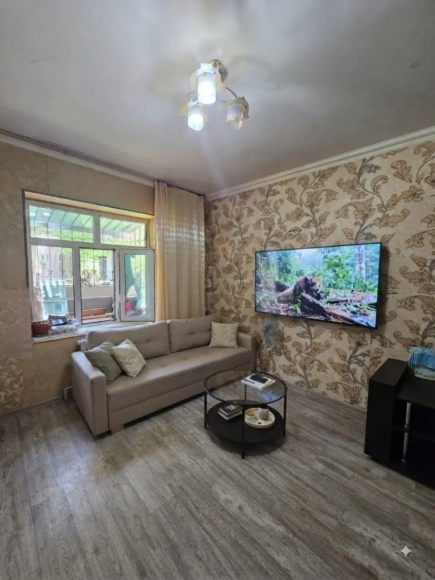 Продаётся 1-комнатная квартира, 18 м², 1/4 этаж — Сергелийский район