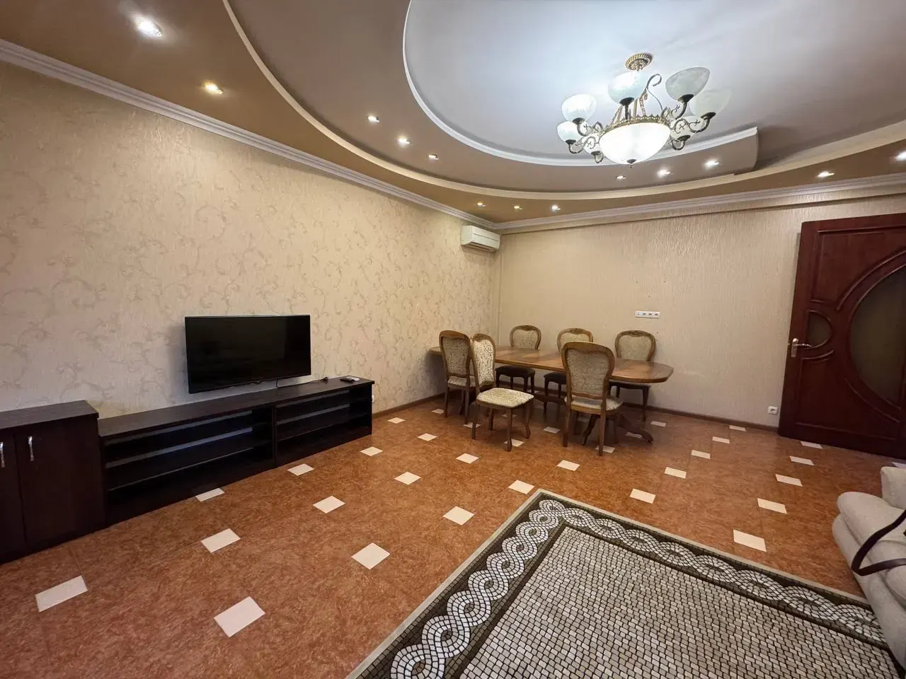 Сотилади 4 хонали квартира, 138 м², 7/10 қават — Юнусобод тумани