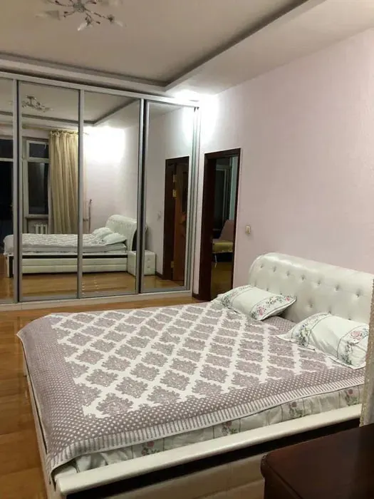 Ijaraga beriladi 2 xonali kvartira, 75 m², 4/5 qavat — Mirobod tumani