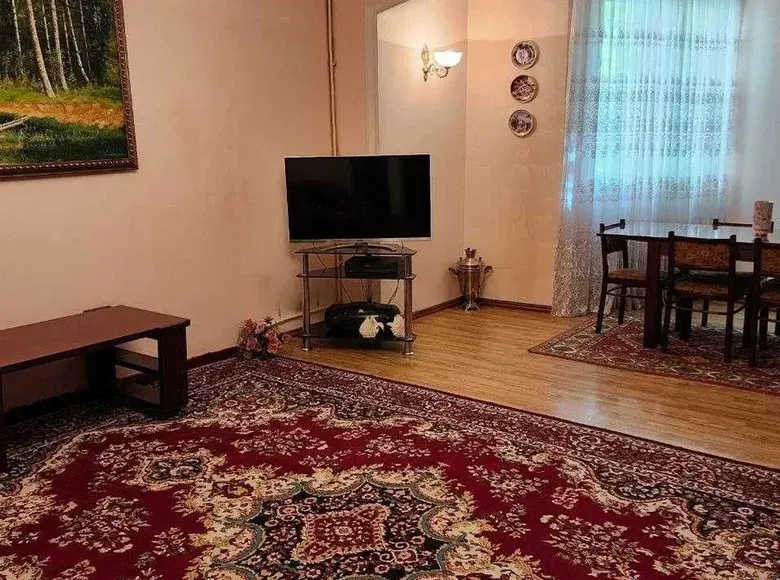 Продаётся 4-комнатная квартира, 96 м², 3/9 этаж — Яккасарайский район