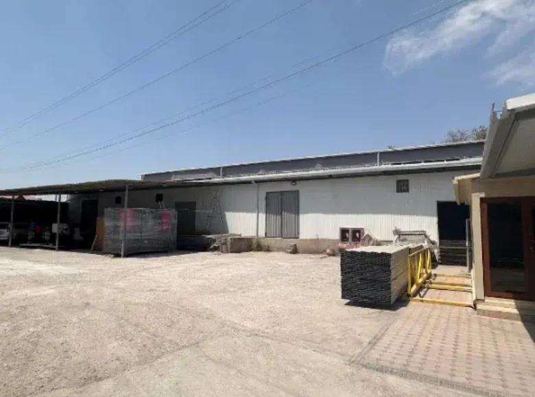 Ijaraga beriladi tijorat binosi, 1000 m² — Sergeli tumani