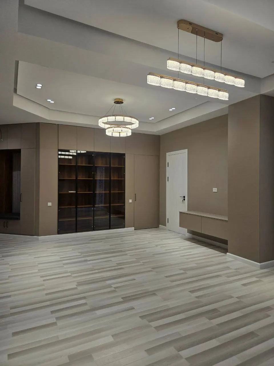 Сотилади 4 хонали квартира, 140 м², 4/12 қават — Юнусобод тумани
