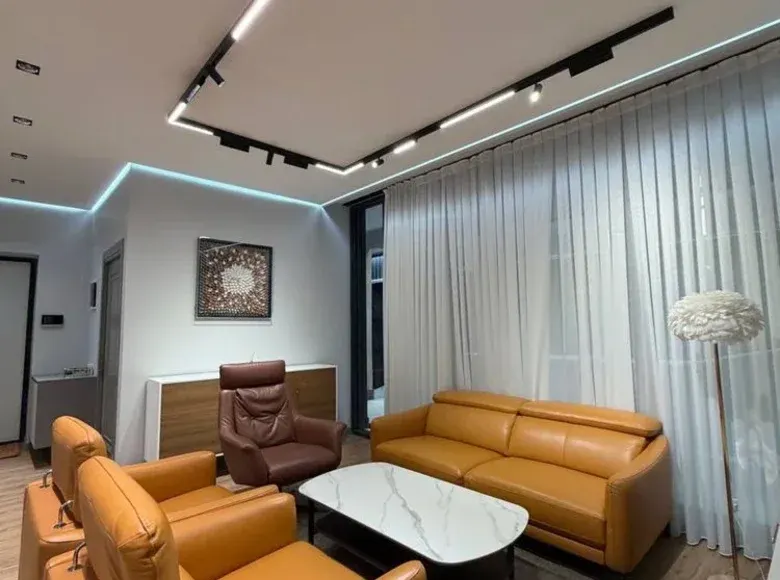 Ижарага берилади 3 хонали квартира, 120 м², 1/3 қават — Чилонзор тумани