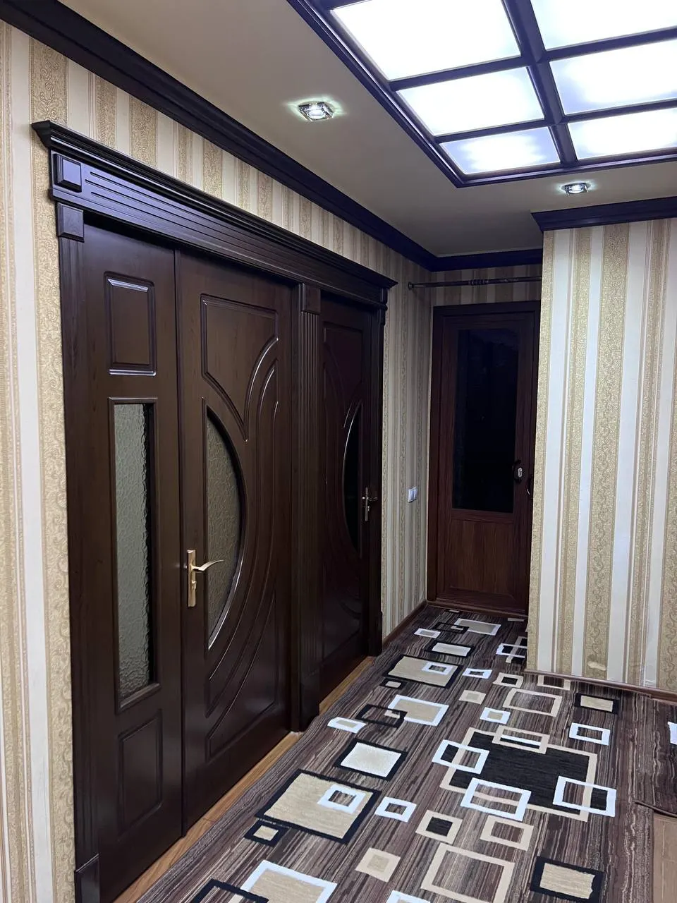 Ijaraga beriladi 3 xonali kvartira, 70 m², 2/4 qavat — Yakkasaroy tumani