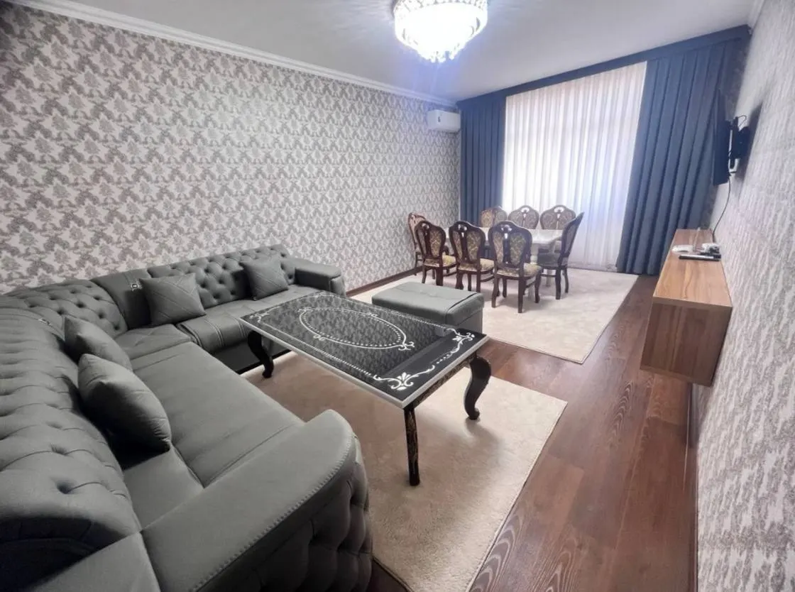 Ижарага берилади 3 хонали квартира, 90 м², 8/8 қават — Яккасарой тумани