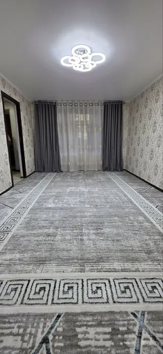 Продаётся 2-комнатная квартира, 52 м², 1/4 этаж — Чиланзарский район