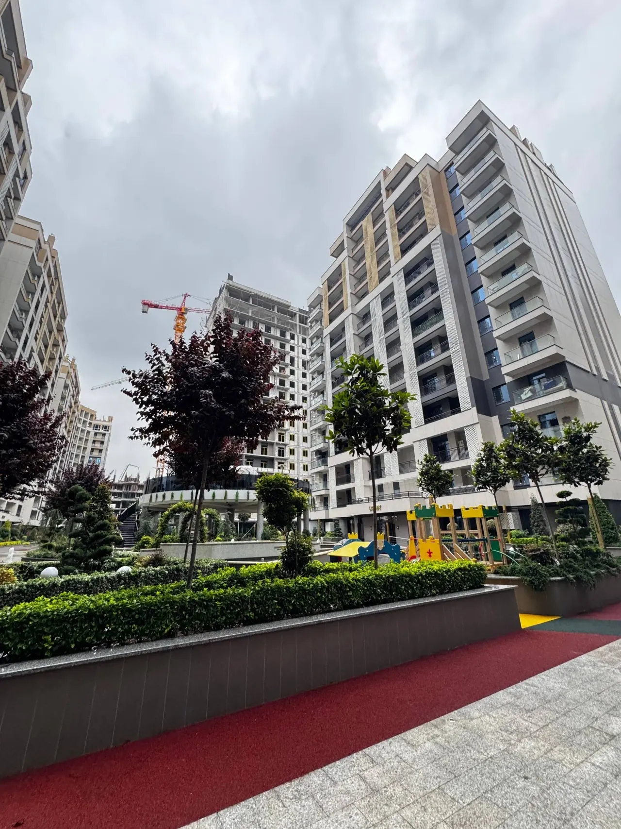 Сотилади 3 хонали квартира, 90 м², 9/14 қават — Юнусобод тумани