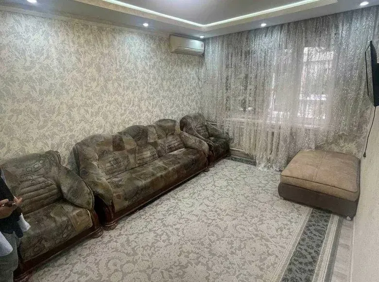 Продаётся 1-комнатная квартира, 30 м², 2/4 этаж — Чиланзарский район