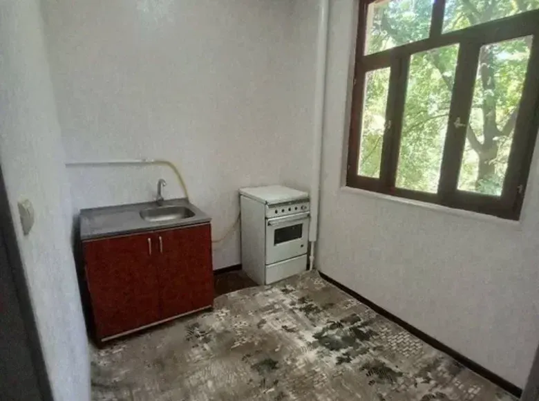 Продаётся 1-комнатная квартира, 35 м², 2/4 этаж — Учтепинский район