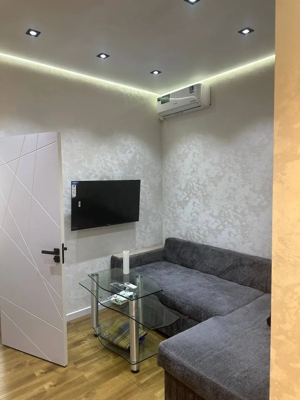 Продаётся 1-комнатная квартира, 30 м², 13/14 этаж — Яккасарайский район