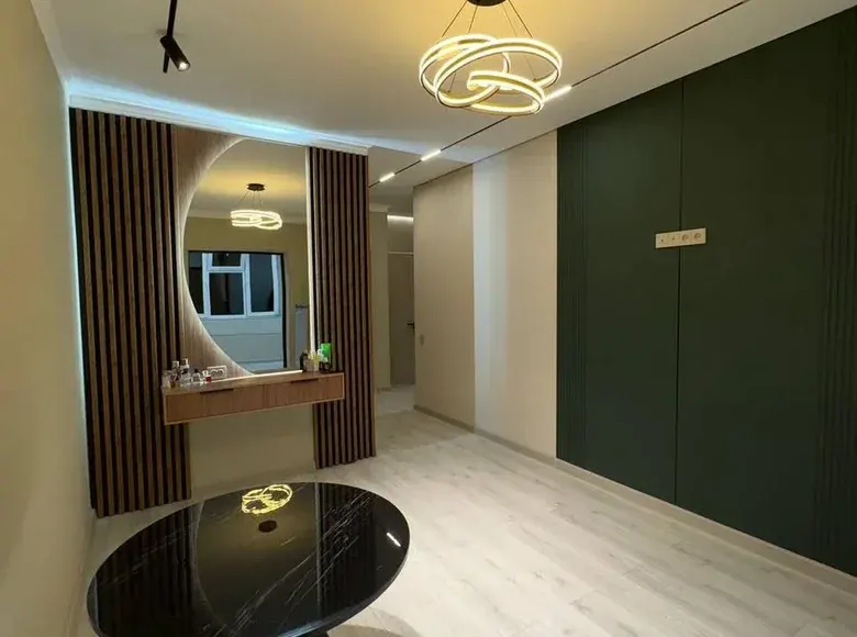 Продаётся 3-комнатная квартира, 78 м², 1/5 этаж — Юнусабадский район