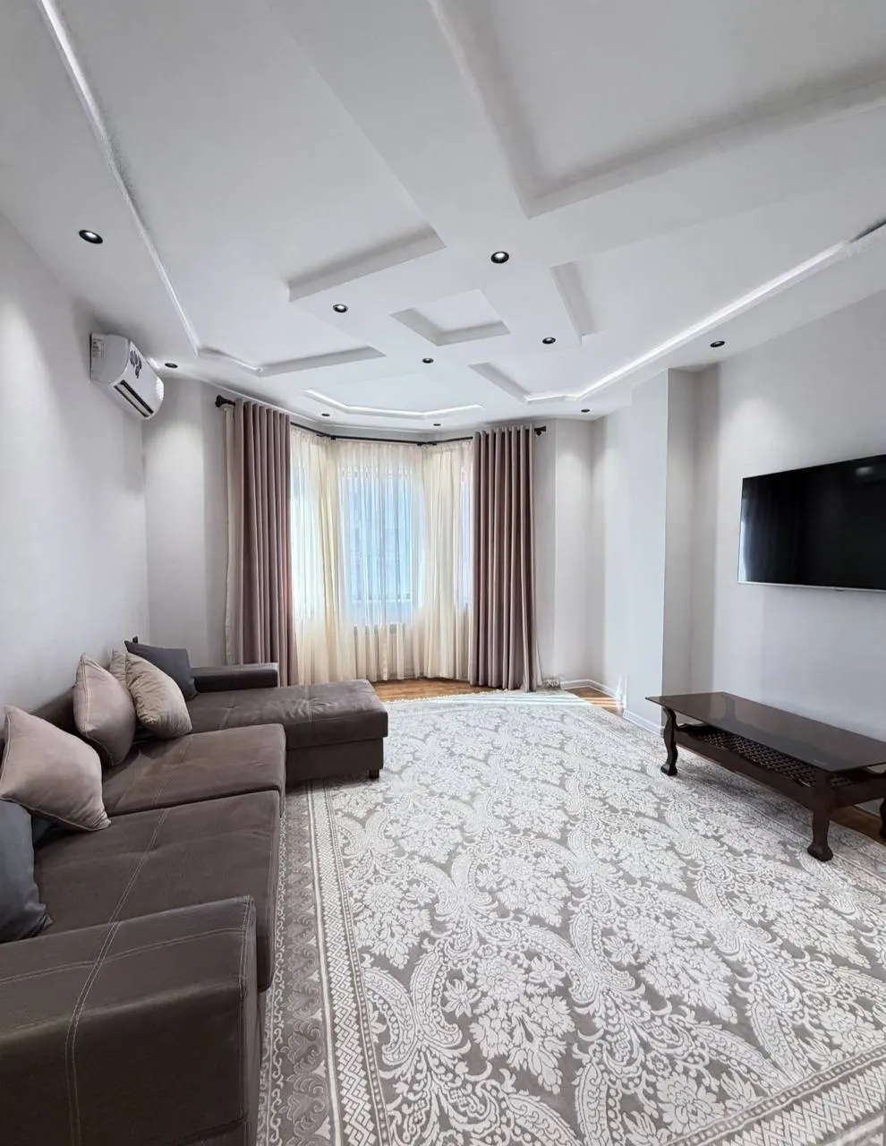 Сотилади 3 хонали квартира, 80 м², 9/10 қават — Яккасарой тумани