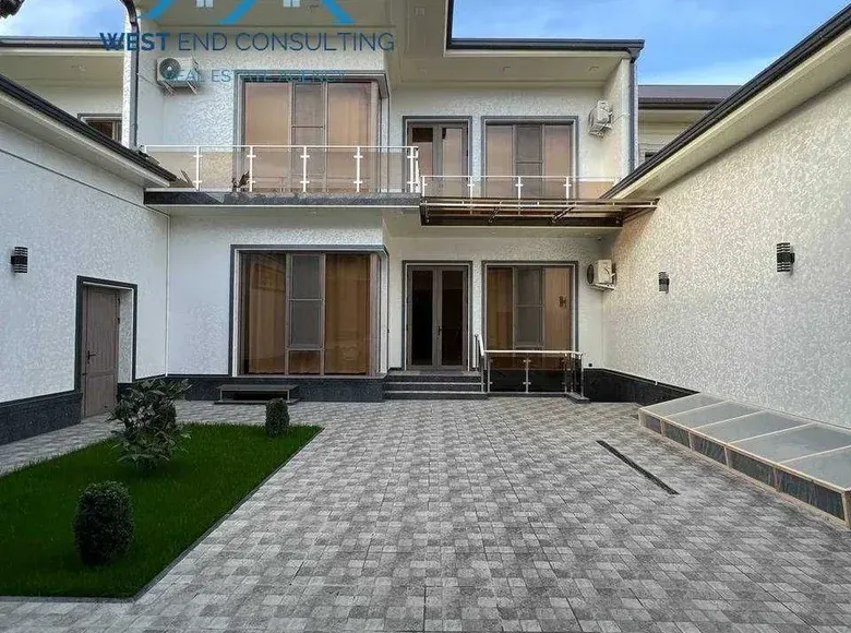 Сдаётся 5-комнатный дом, 3 сот., 300 м² — Яккасарайский район