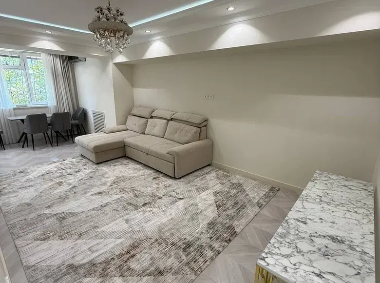 Продаётся 4-комнатная квартира, 86 м², 2/4 этаж — Мирабадский район