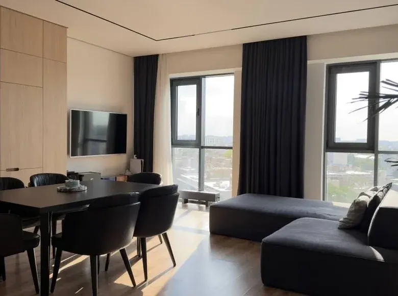 Сотилади 3 хонали квартира, 80 м², 9/25 қават — Мирзо Улуғбек тумани