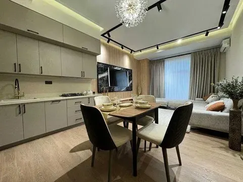 Сдаётся 4-комнатная квартира, 110 м², 5/7 этаж — Шайхантахурский район