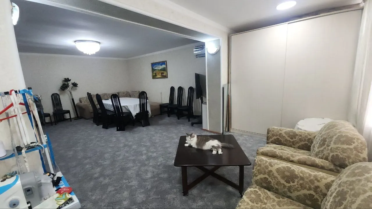 Продаётся 5-комнатная квартира, 130 м², 5/5 этаж — Алмазарский район