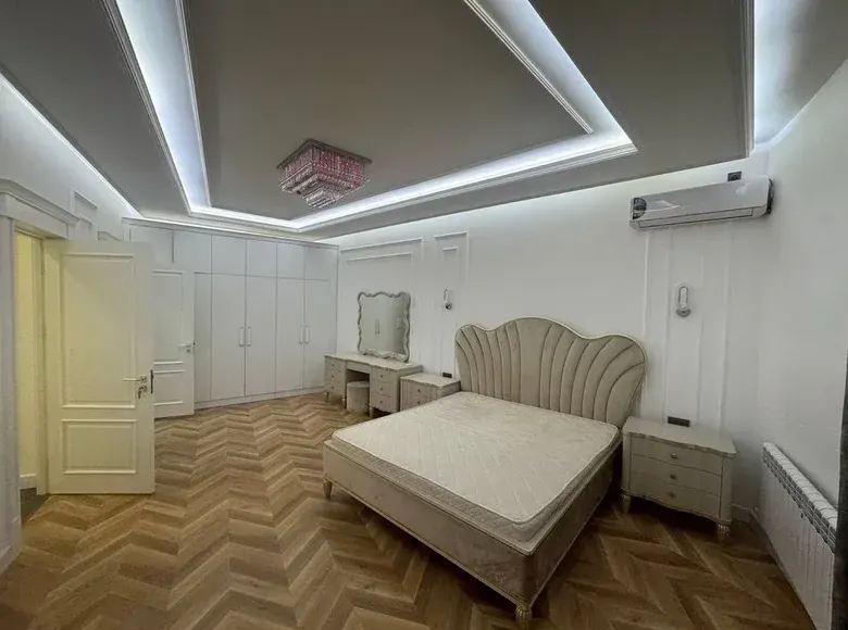 Sotiladi 5 xonali kvartira, 287 m², 10/10 qavat — Shayxontohur tumani