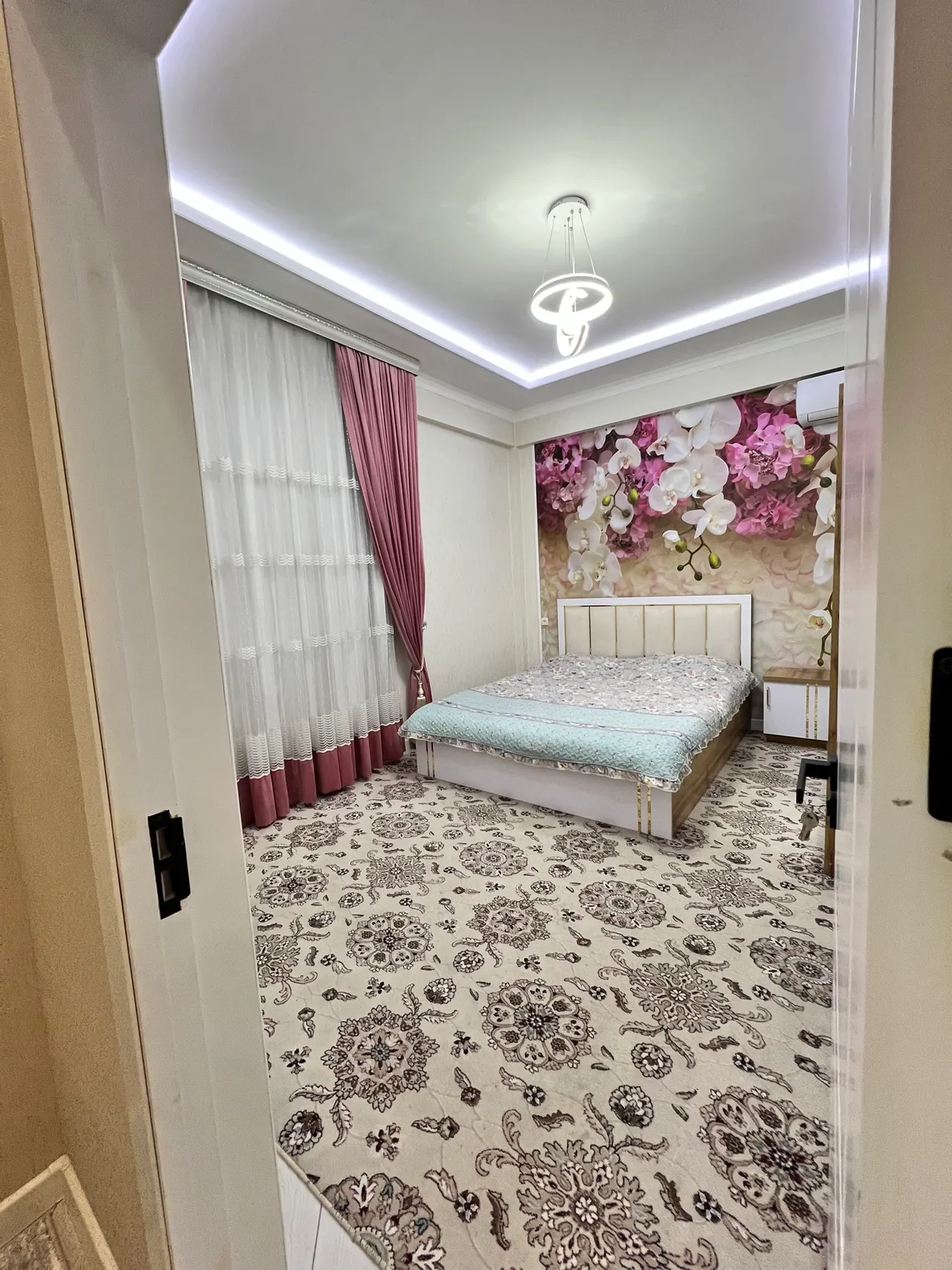 Сотилади 4 хонали квартира, 100 м², 5/9 қават — Олмазор тумани