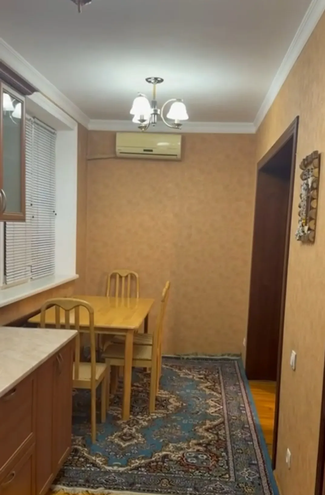Сдаётся 4-комнатная квартира, 95 м², 2/4 этаж — Мирзо-Улугбекский район