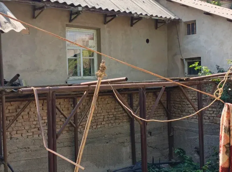 Сотилади 5 хонали ҳовли уй, 9.6 сотих, 435 м² — Қибрай тумани