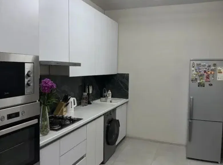 Sotiladi 3 xonali hovli uy, 104 m² — Mirobod tumani